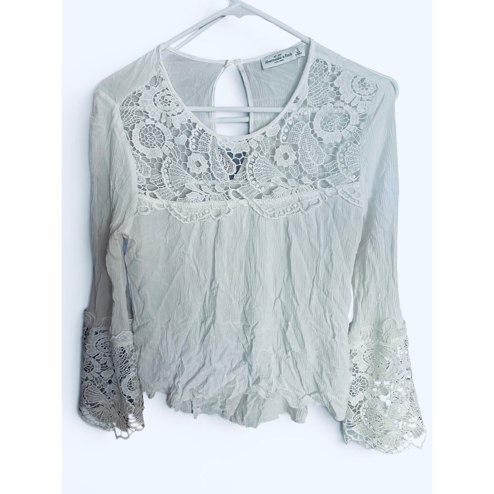 Abercrombie & Fitch White Lace Crochet Crinkle Blouse Long Sleeve Bell Cuff S